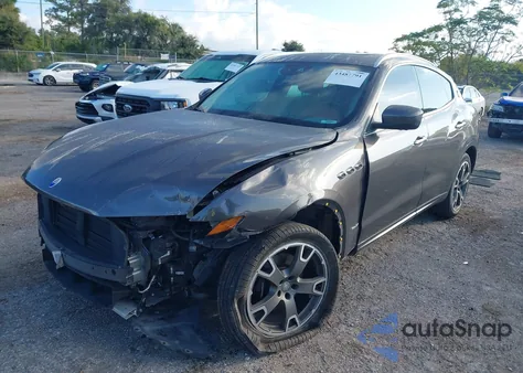 2018 Maserati Levante Granlusso из США, поврежденный, VIN ZN661XUL2JX259830